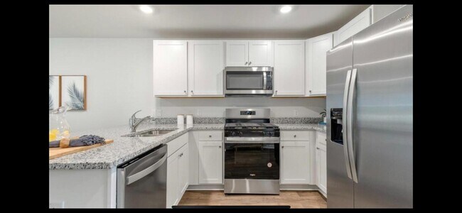 Photo - 270 Ivory Shadow Rd