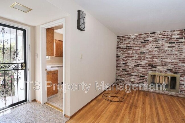 Photo - 1200 Gary Way