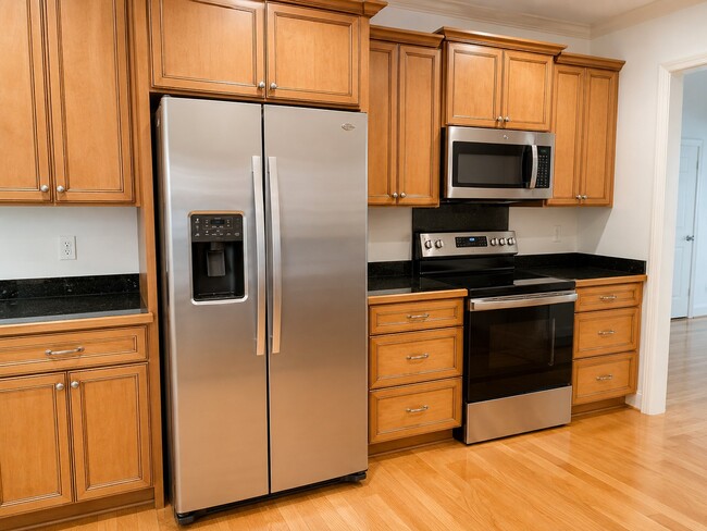 112 Clairewood Ct