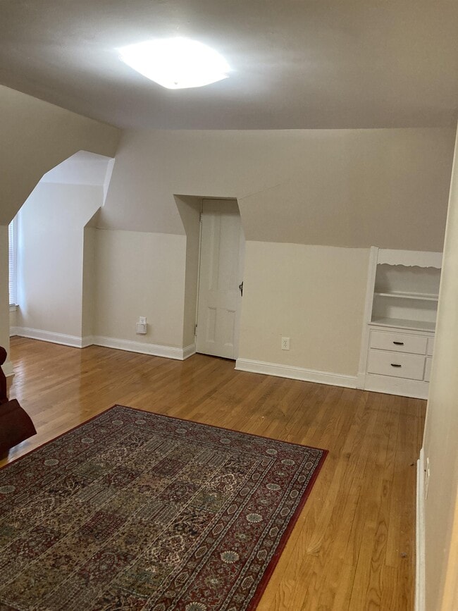 89 Willow St Unit 3