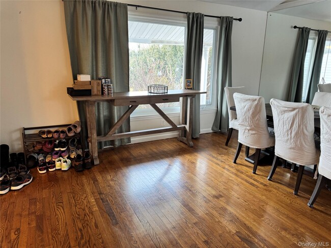 Photo - 40 Willets Dr