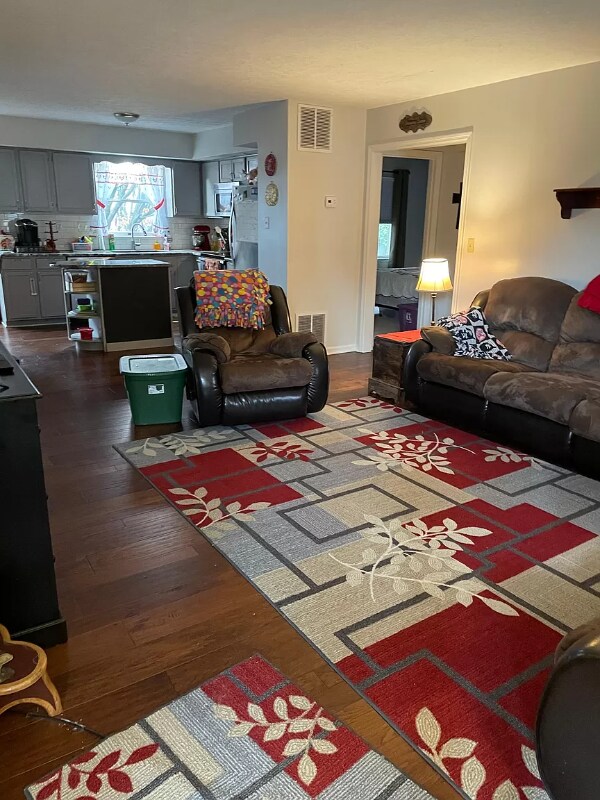 235 Emerald Dr