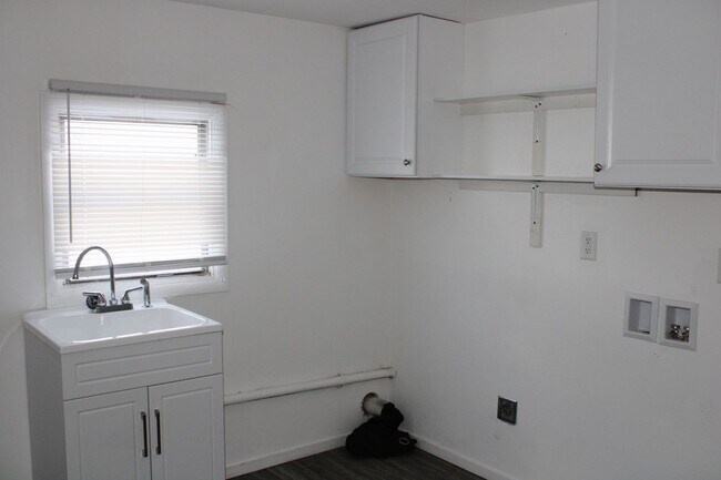 Photo - Studio house