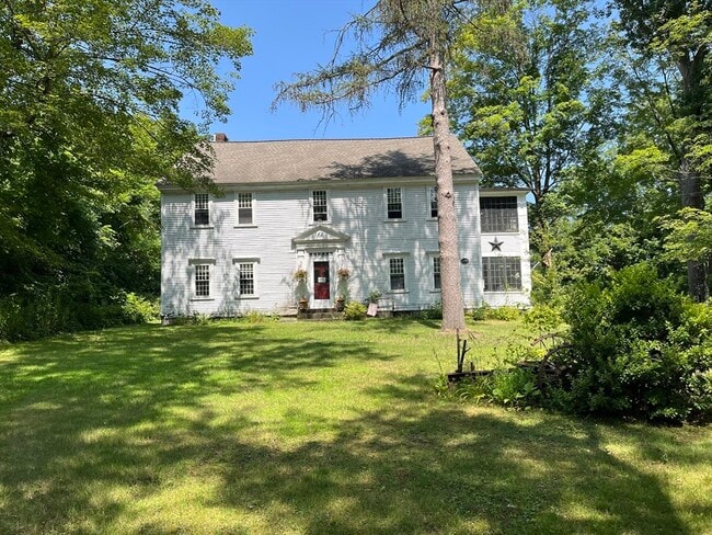 Building Photo - 52 Elmwood St Unit 2 Rental