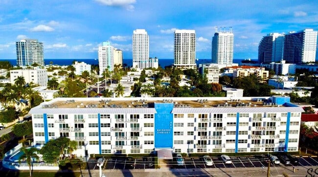 Building Photo - 550 Bayshore Dr Unit 310