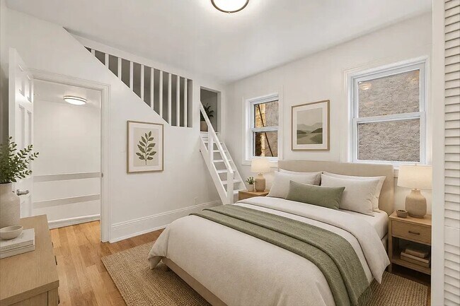 Photo - 510 Greenwich St