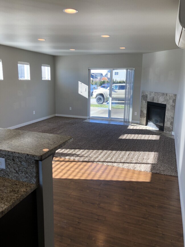 Photo - 8841 Line Rd