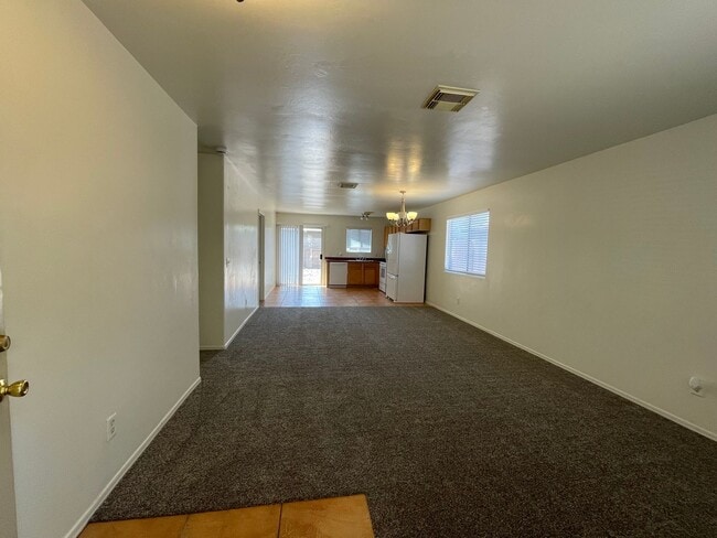 Photo - 114 E Medina Rd