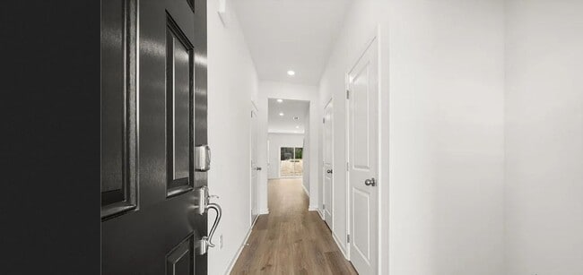 Photo - 240 Kenoot Dr