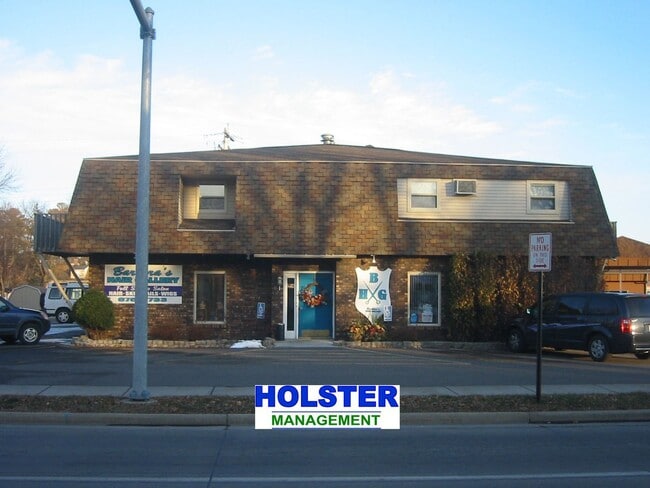 Building Photo - 617 N 3rd Ave Unit Apt A