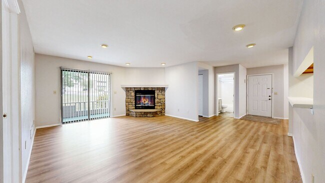 Photo - Adorable 2beds/2baths w/2 Parking spaced Included Available Now