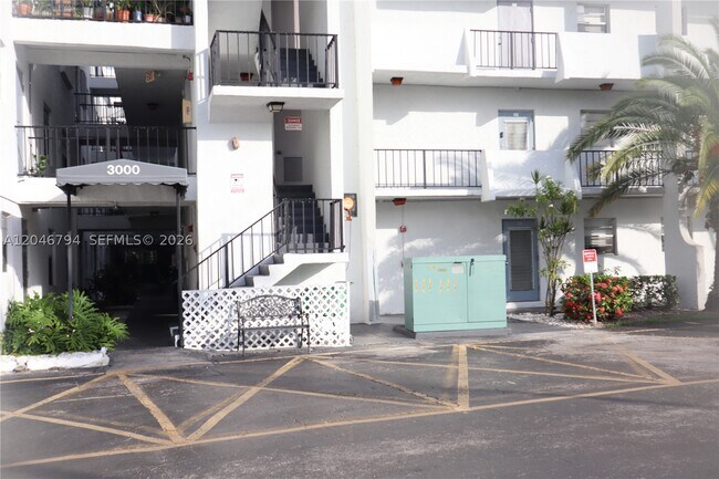 Photo - 3000 Sunrise Lakes Blvd Unit 303