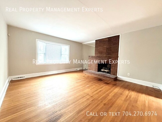 Photo - 3930 Carlyle Dr