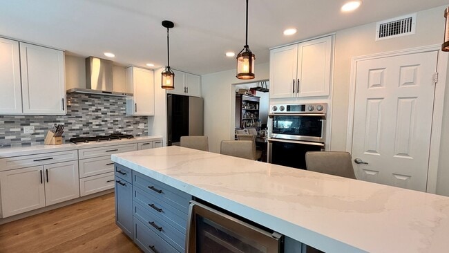 Photo - Luxury 4 bd in Carlsbad with Pool with AC
