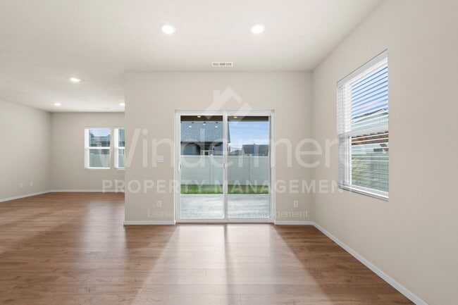 Photo - Welcome to this stunning 4-bedroom, 2-bathroom home located in the heart of Spokane, WA.