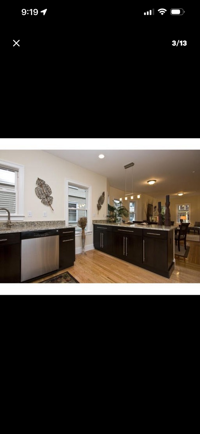 Building Photo - 21 Marion Rd Unit 1