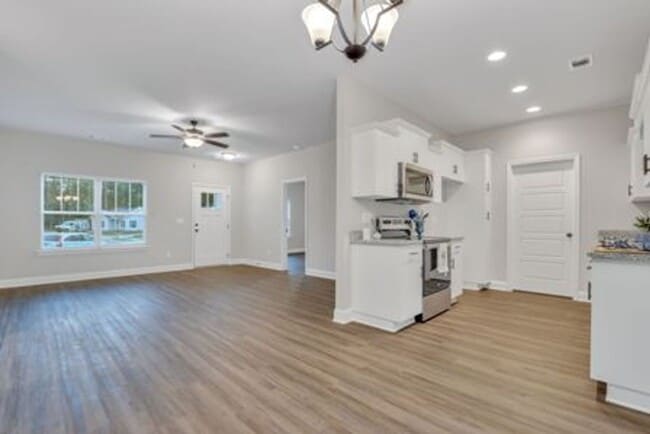 Photo - 135 B Smithfield Dr