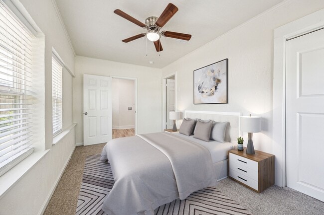 Photo - 2511 Evergreen Dr