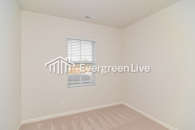 Photo - 644 Shoemaker Ln