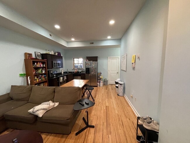 Photo - 1411 W Thompson St Unit 1