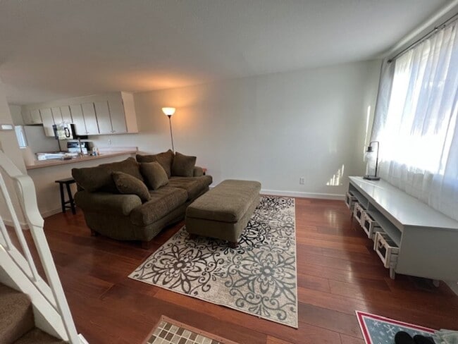 Photo - 1820 Larch St