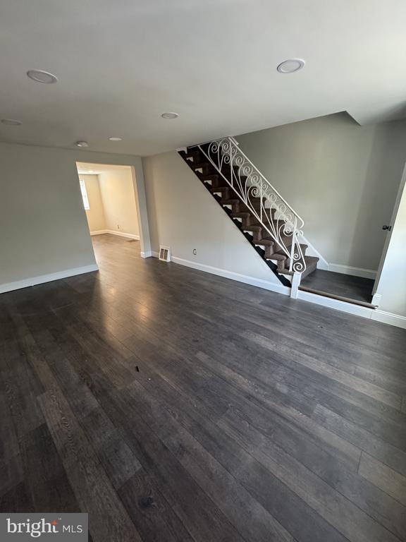 Photo - 216 W Washington Ave