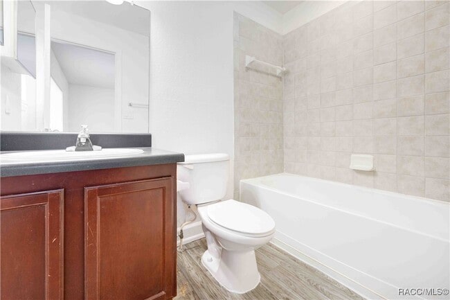 Photo - 14718 Naimisha Loop