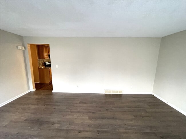 Photo - 141 Richards Ave