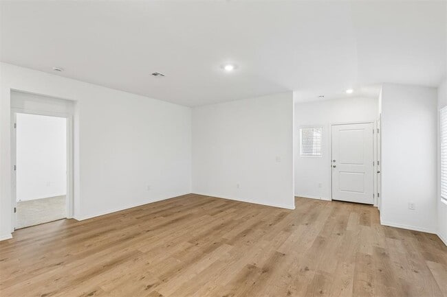 Photo - 1221 Colt Dr