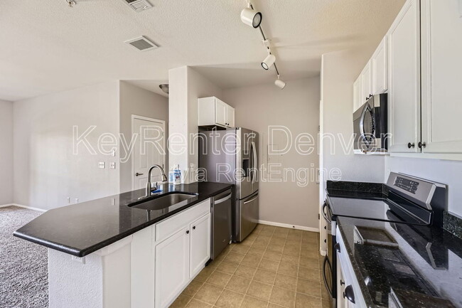 Photo - 19303 E College Dr Unidad 201 Rental