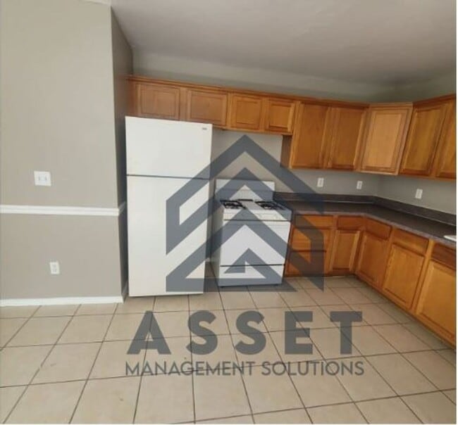 Photo - Charming 5 Bedroom House