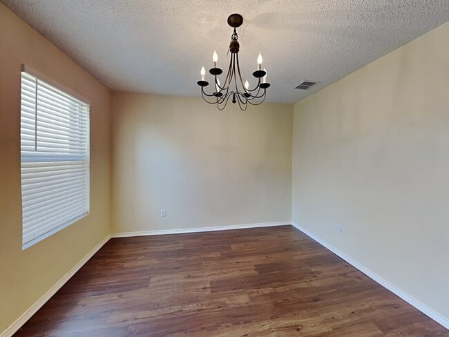 Photo - 2310 Graystone Dr