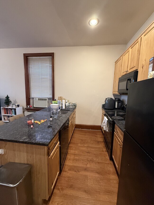 Photo - 1725 Spruce St Unit 2R