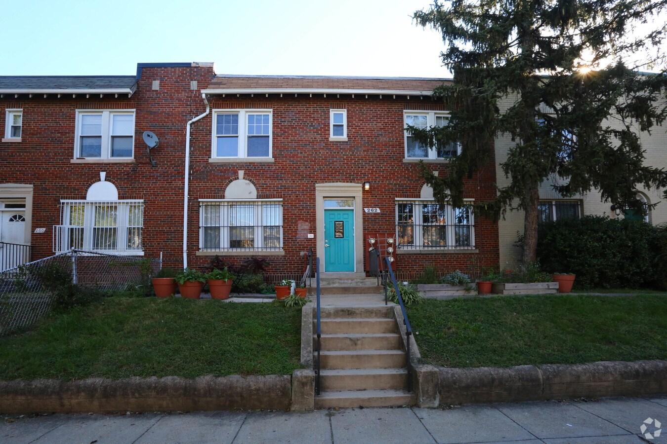 Photo - 262 16th St SE