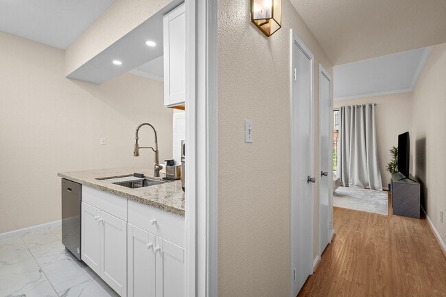 Photo - 2475 Underwood St Unit 174