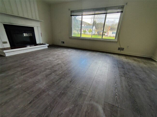 Photo - 809 Murray Hill Rd