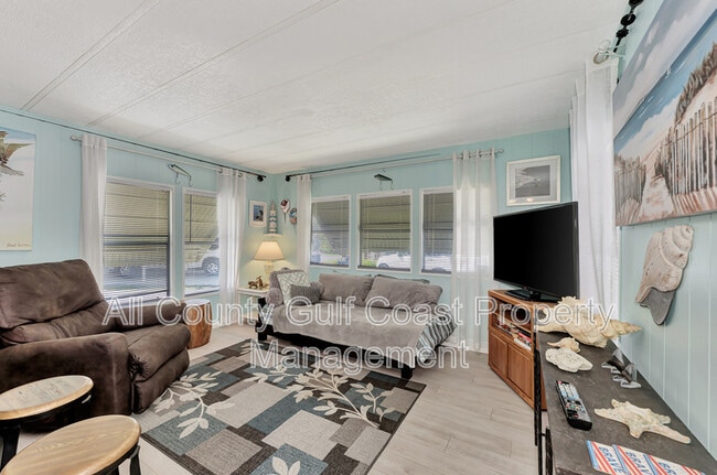Photo - 158 Serpentine Dr