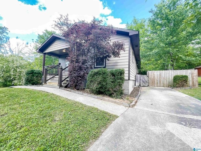 Building Photo - 919 47th Way S Rental