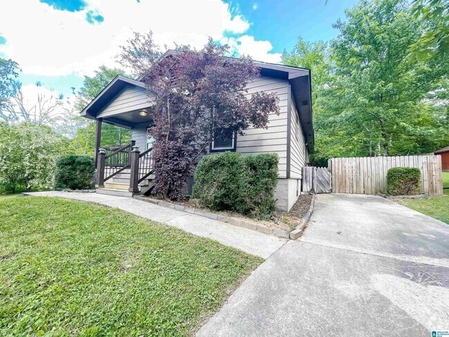 Building Photo - 919 47th Way S Rental