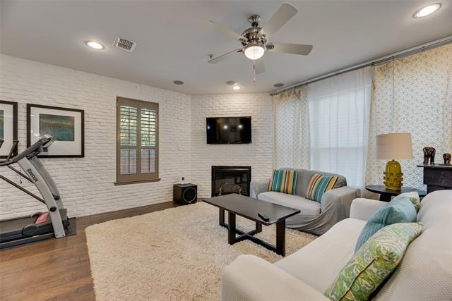 Photo - 2625 Chambers Dr