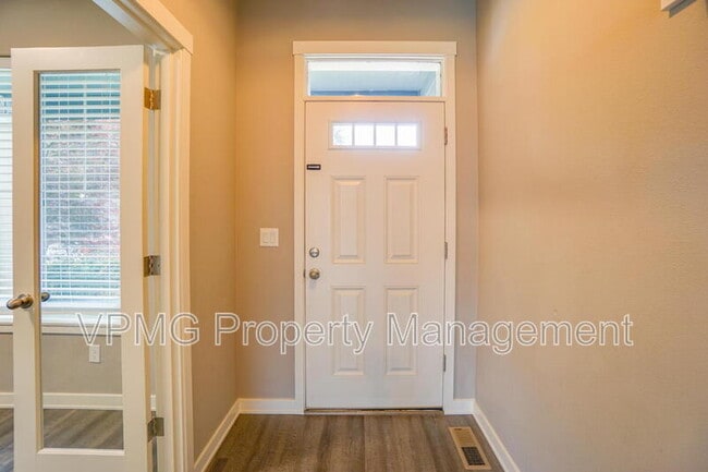 Photo - 7510 NE 124th Ave