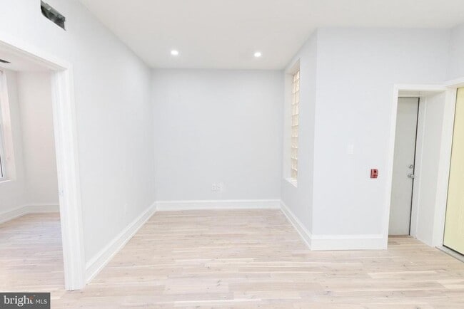 Photo - 1830 Pine St Unit 2R