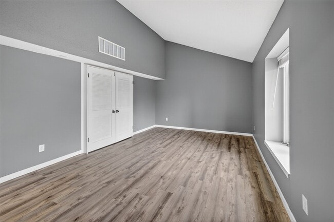 Photo - 495 Baywillow Dr