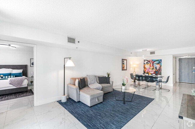 Building Photo - 1200 Brickell Bay Dr Rental