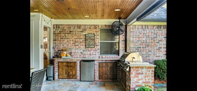 Photo - 4 br, 3.5 bath House - 122, Stonebridge Blvd