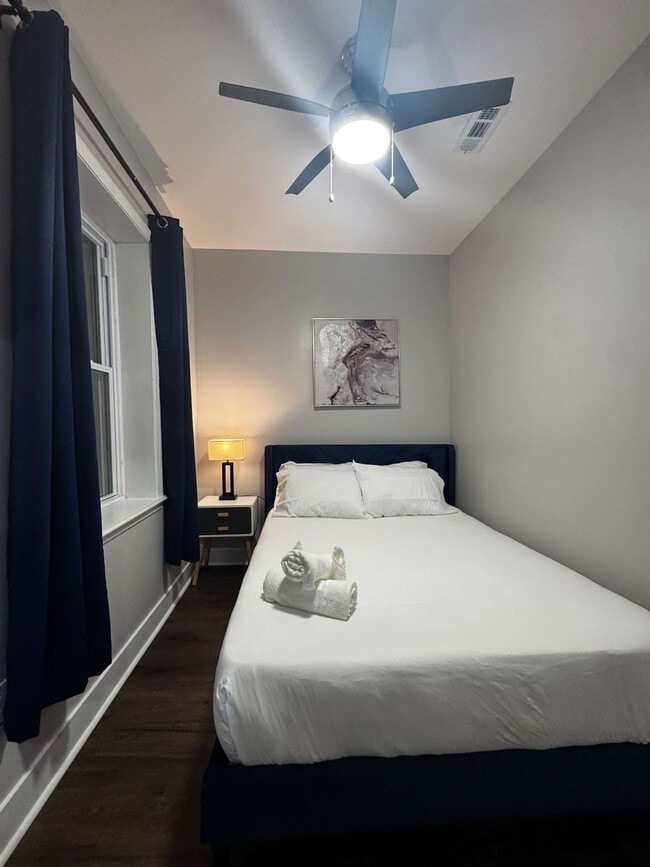 Photo - 126 Bainbridge St Unit ID1472406P