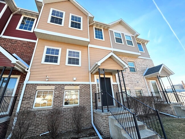 Building Photo - 2122 High St