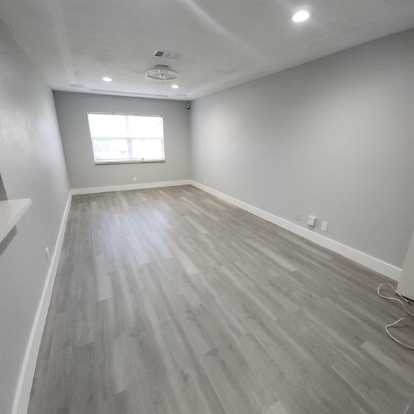 Photo - 308 SW 76th Terrace