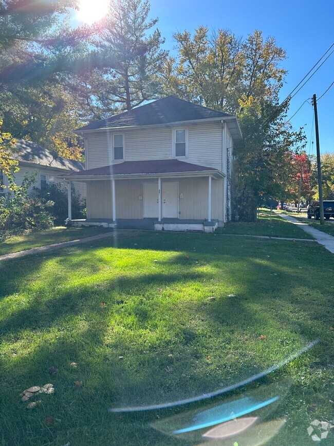 Building Photo - 336 N Grand Ave W Unit 2 Rental