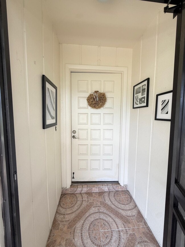15860 Laurel Oak Cir